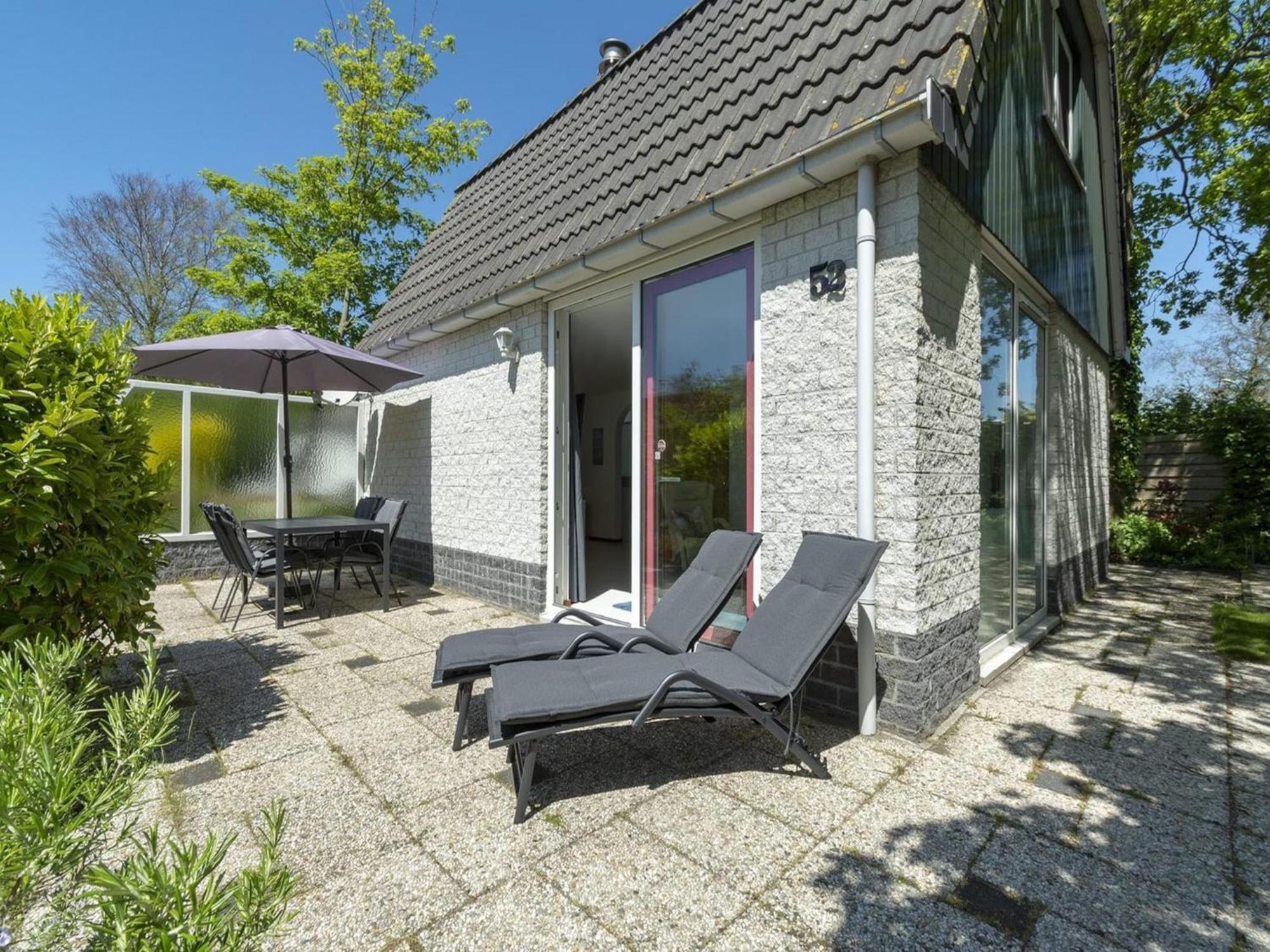 Holiday Home With Pool By The Sea Sint Maartensvlotbrug Exterior foto