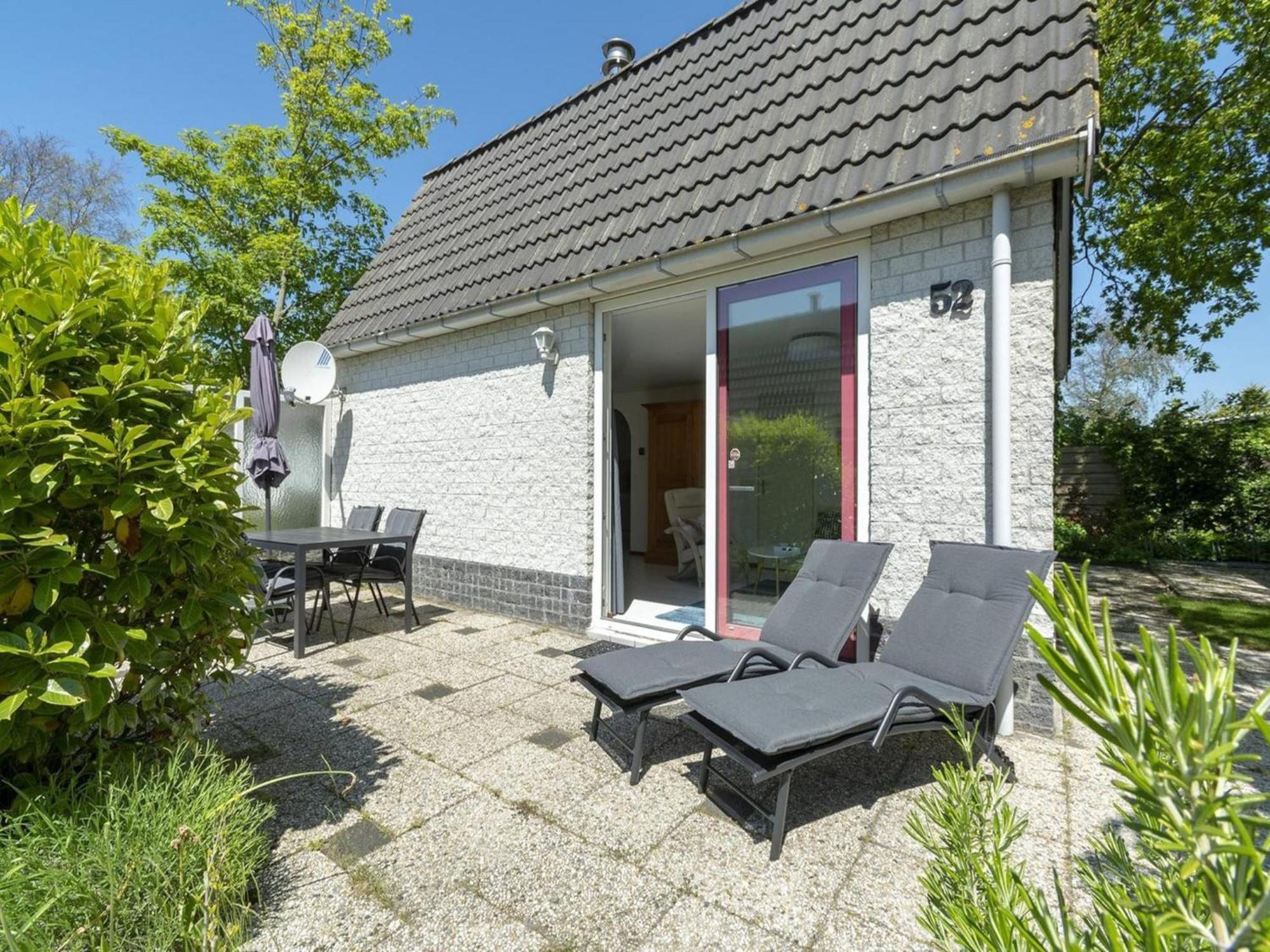 Holiday Home With Pool By The Sea Sint Maartensvlotbrug Exterior foto